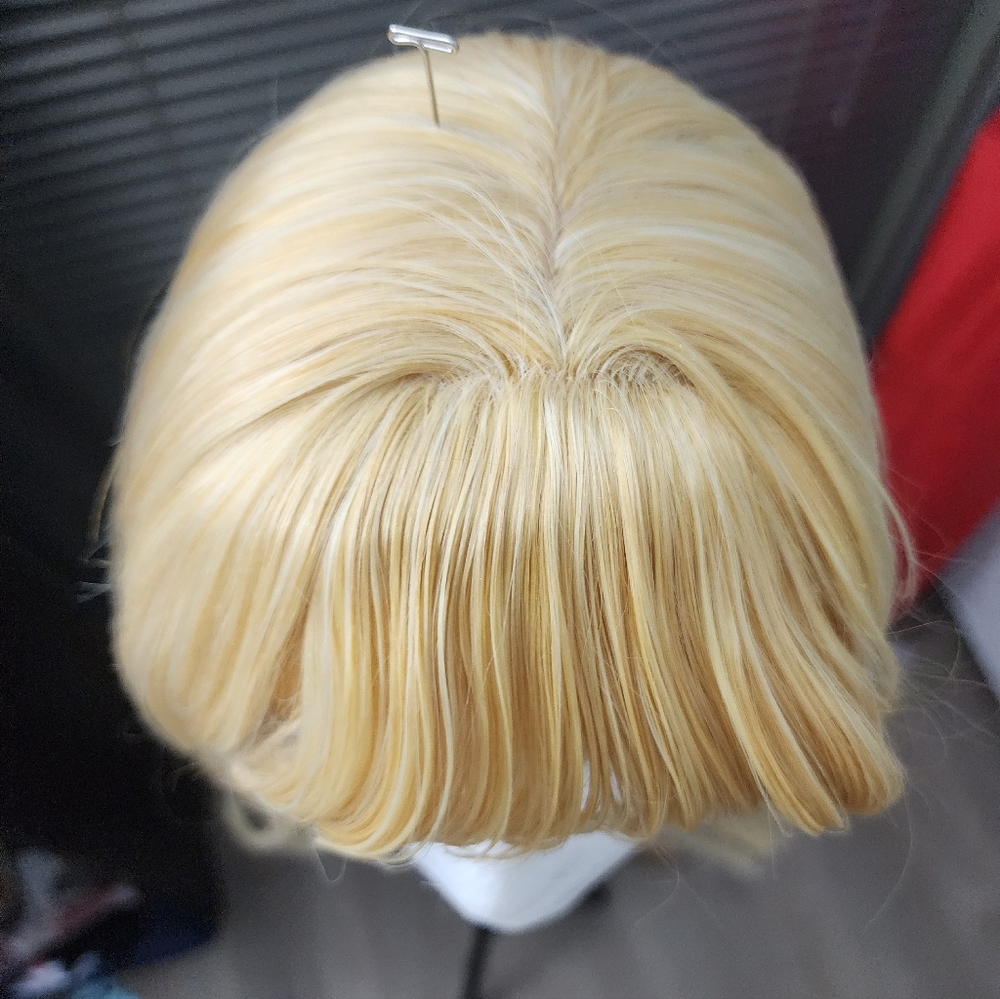 Blonde Arda Wig - Picture 5 of 9